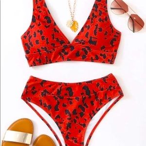Bikini set - red cheetah print